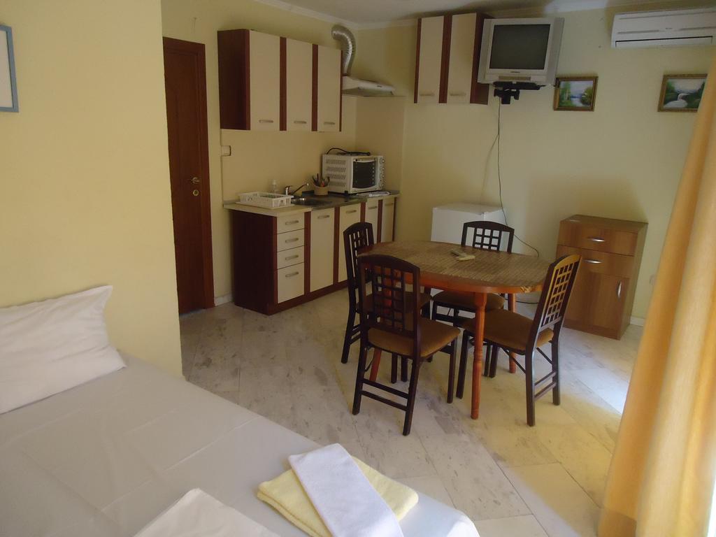 Thomas Palace Apartments Sandanski Chambre photo